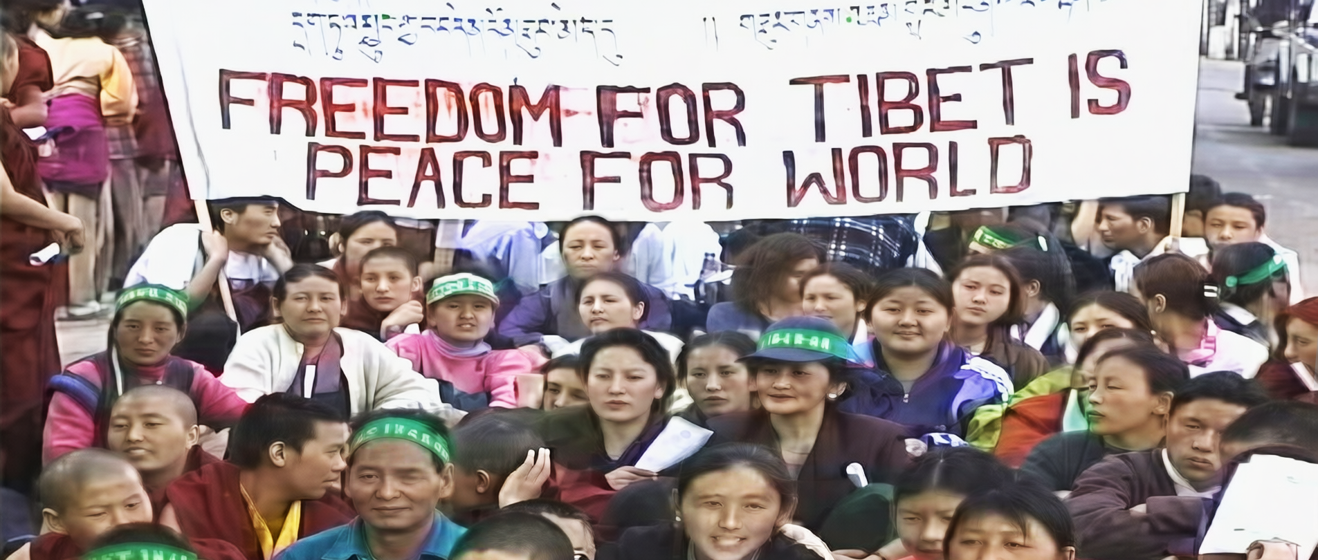 Free Tibet march during the 1999 Dharamsala Earthdance conference