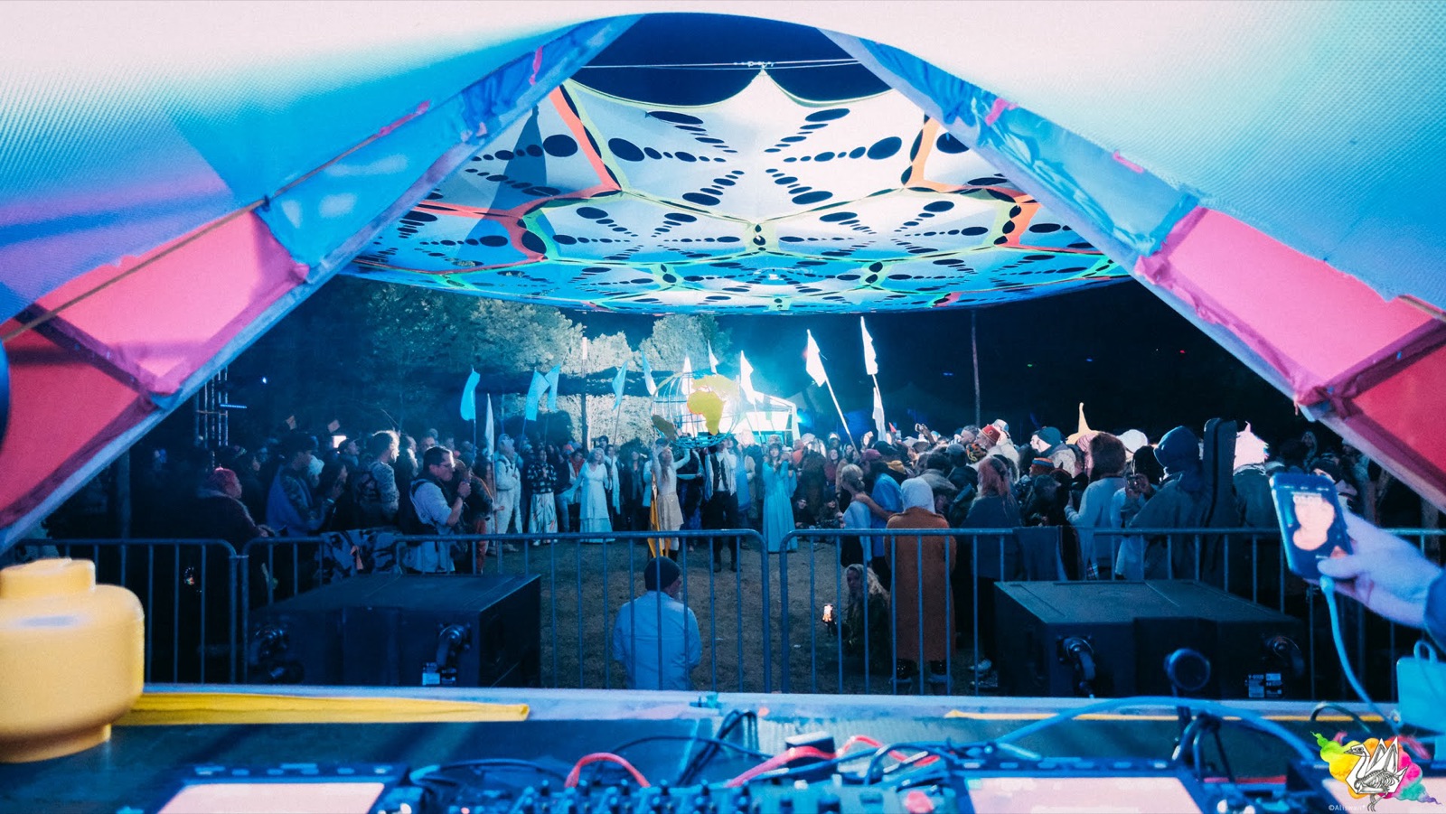 The crowd at the main stage after dark, Earthdance Cape Town 2025