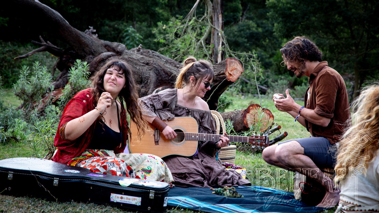 An acoustic session on the grass at Earthdance Cape Town 2025
