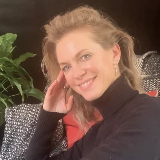 Julia Stephenson smiling